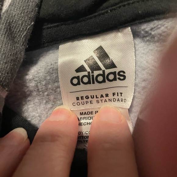 Adidas youth size hoodie size XL - Picture 3 of 3